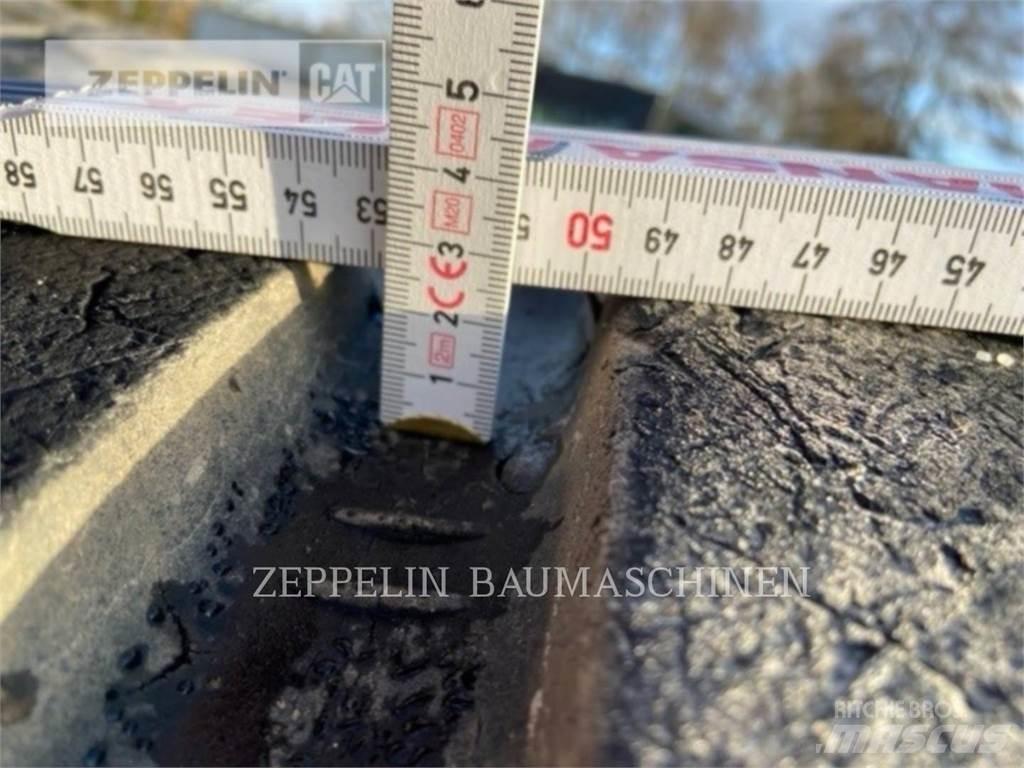 Michelin 4X 20.5R25XHA Pneumatiky, kolesá a ráfiky