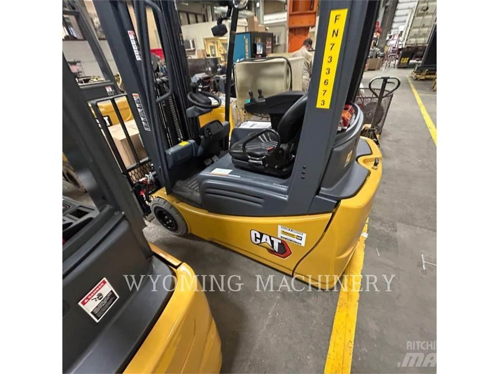 Mitsubishi 2ET4000 Akumulátorové vozíky