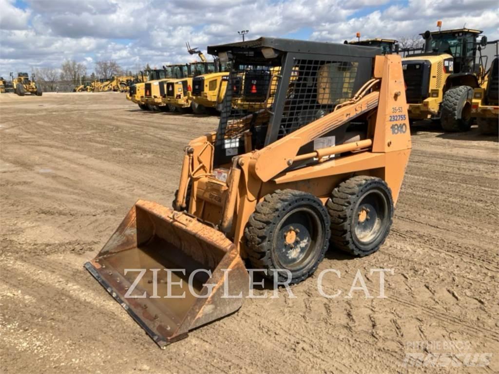 New Holland 1840 Šmykom riadené nakladače