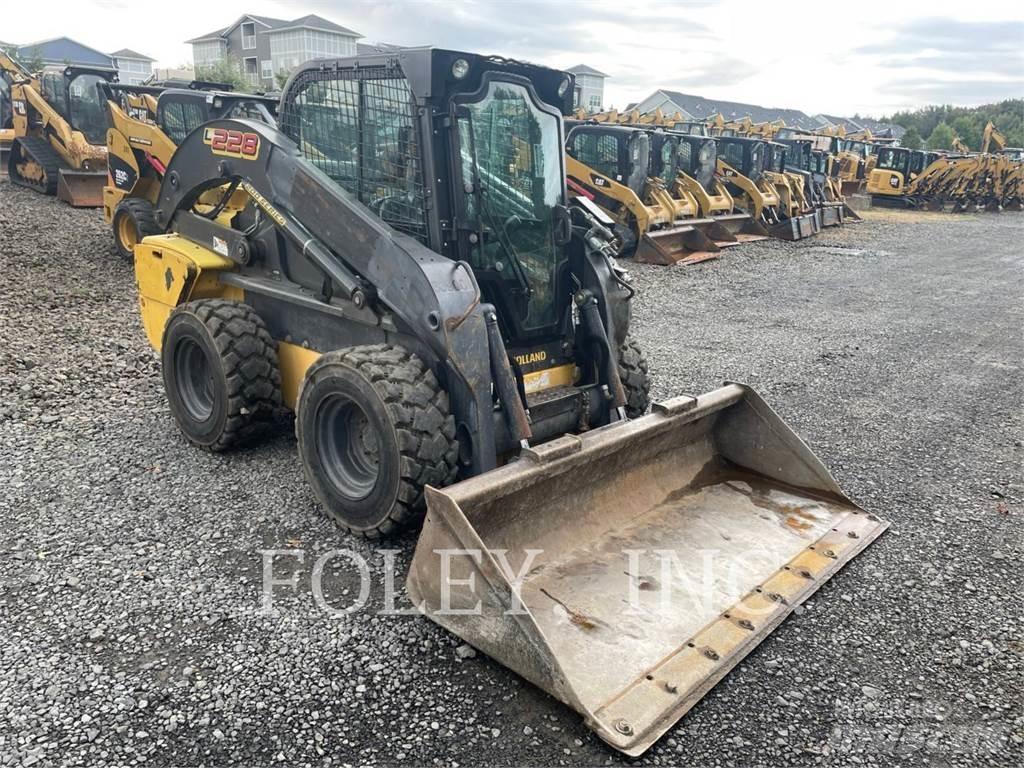 New Holland L228 Šmykom riadené nakladače