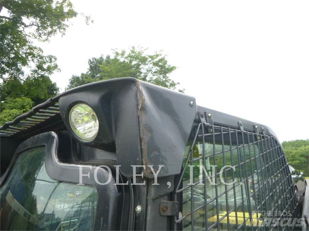 New Holland L228 Šmykom riadené nakladače