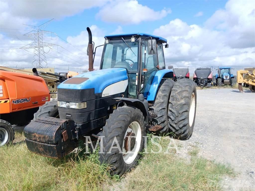 New Holland T7030 Traktory