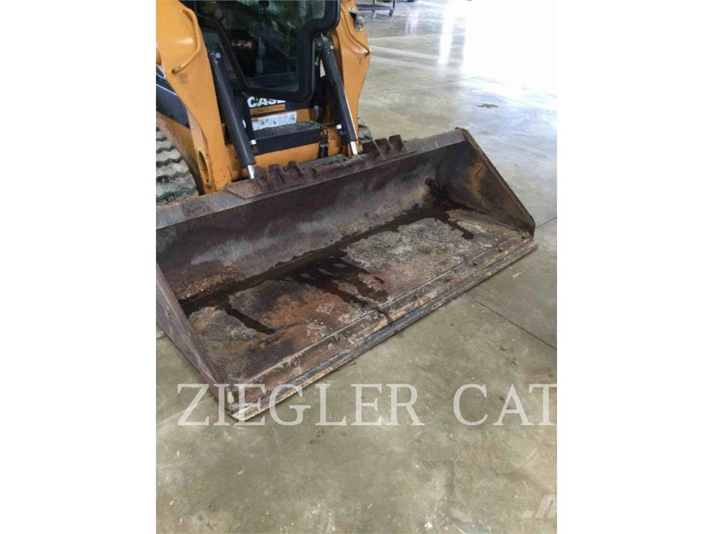 New Holland TR270B Pásové nakladače