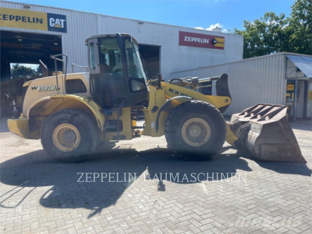 New Holland W190 Kolesové nakladače