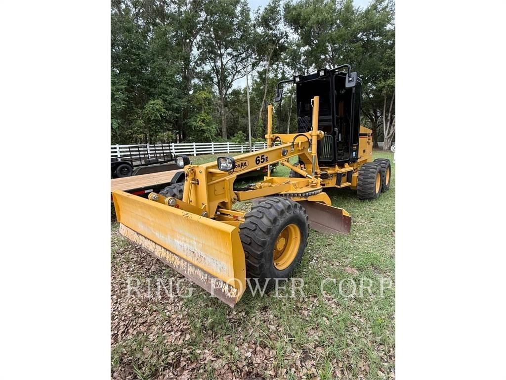 Noram 65E CAB Grejdery
