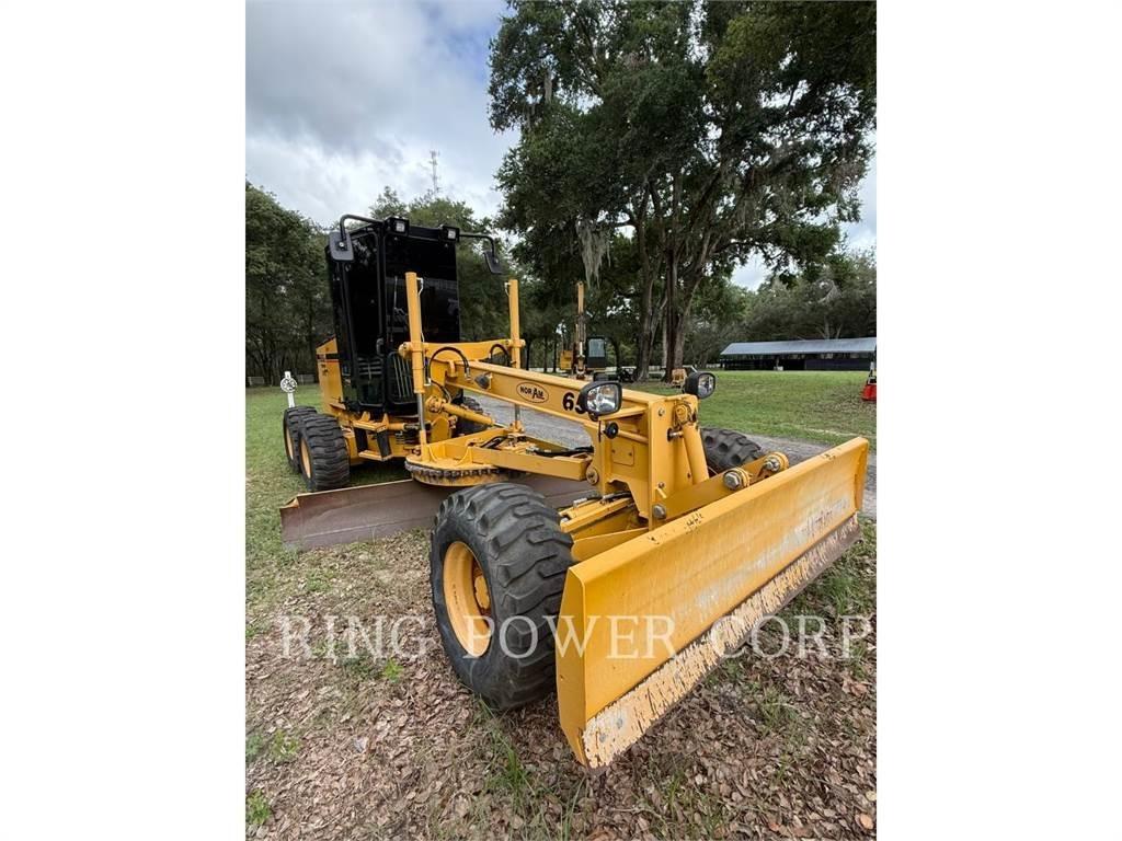 Noram 65E CAB Grejdery