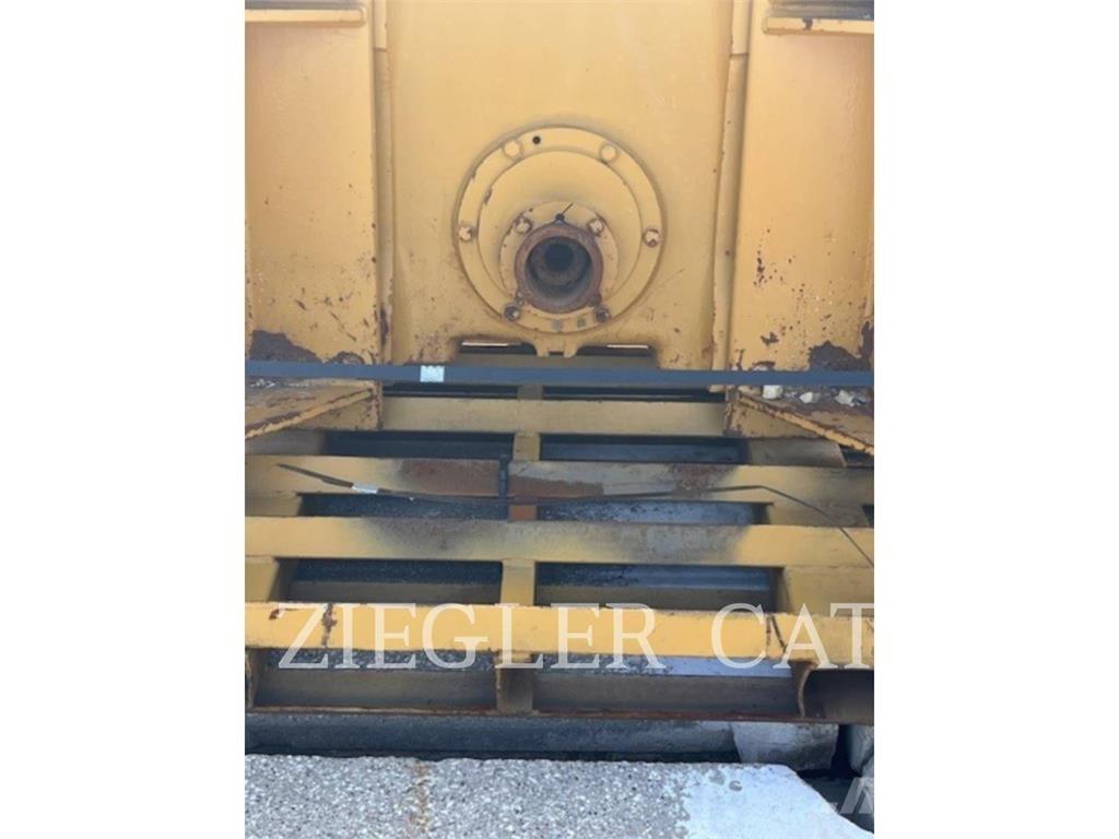 Paccar INC. PA56 Pásové dozéry