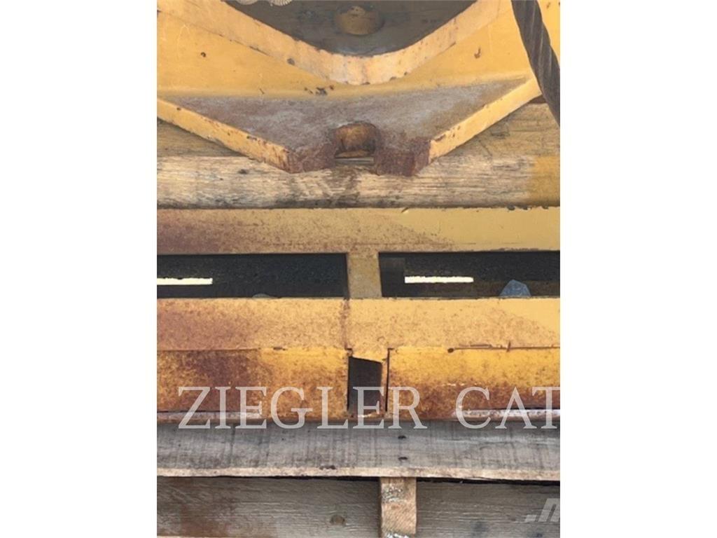 Paccar INC. PA56 Pásové dozéry