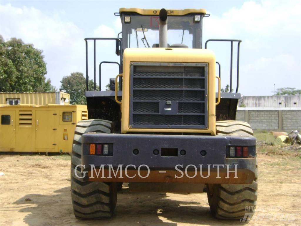 SEM CO. LTD 658C Kolesové nakladače