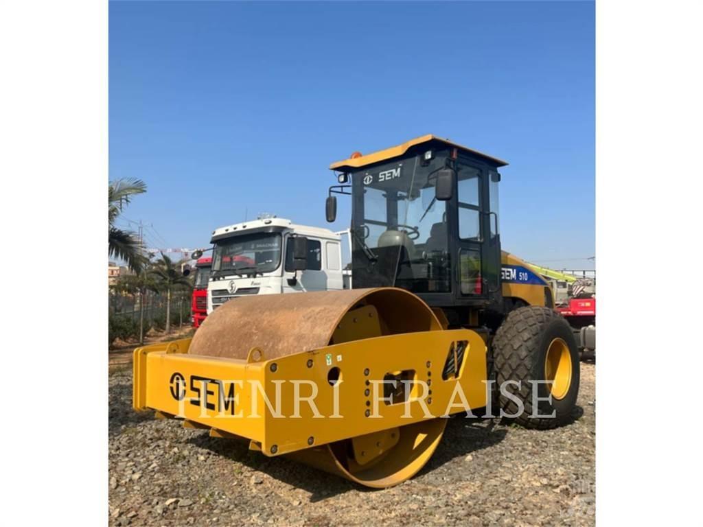 SEM MACHINERY 510 Pôdne kompaktory