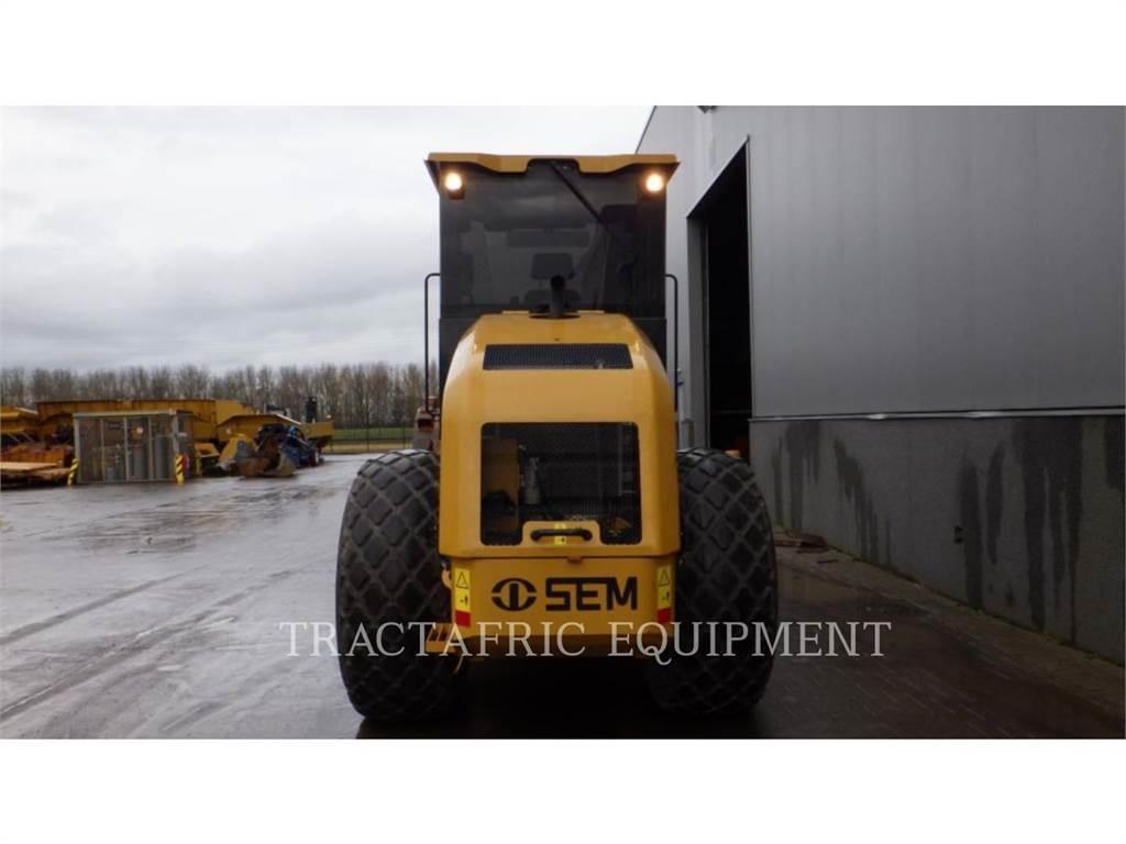 SEM MACHINERY SEM512 Pôdne kompaktory