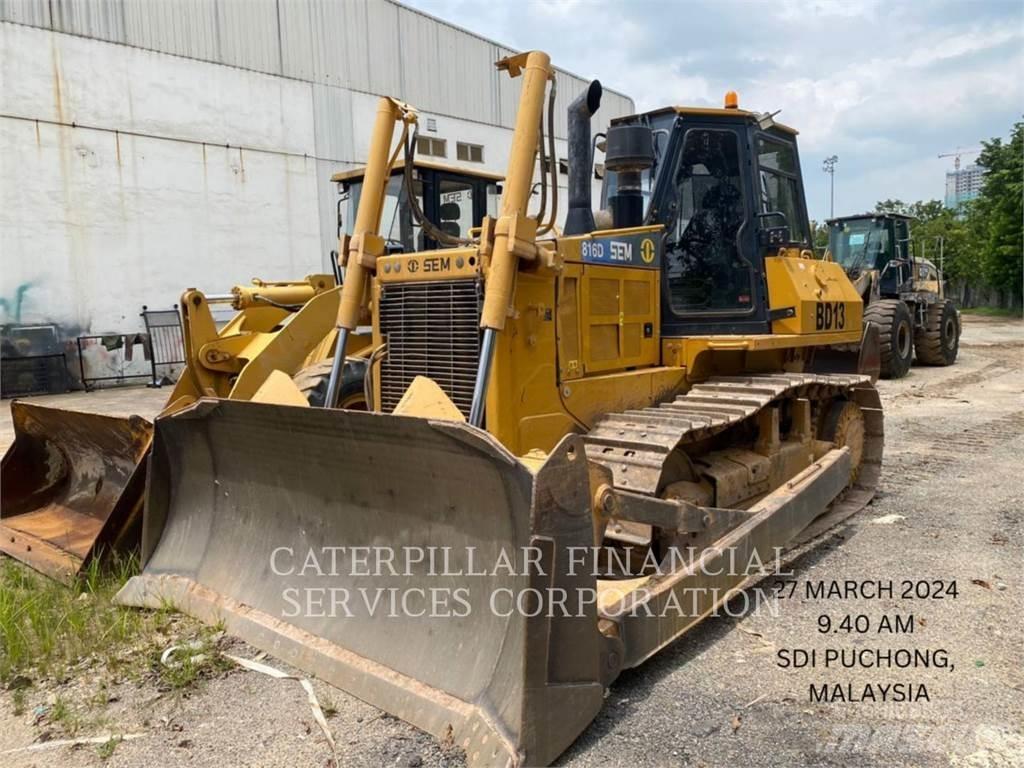 SEM MACHINERY SEM816D Pásové dozéry