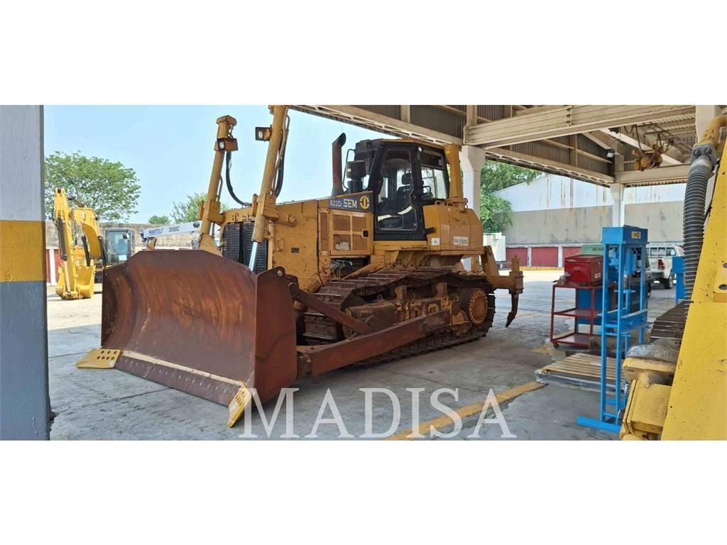 SEM MACHINERY SEM822D Pásové dozéry