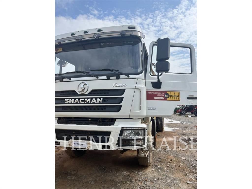 Shacman CAMION GRUE 12T Univerzálne terénne žeriavy