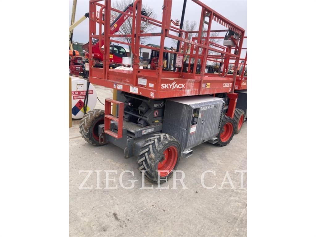 Skyjack SJ6826RT Nožnicové zdvíhacie plošiny