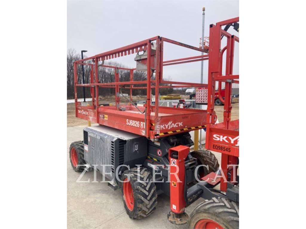Skyjack SJ6826RT Nožnicové zdvíhacie plošiny