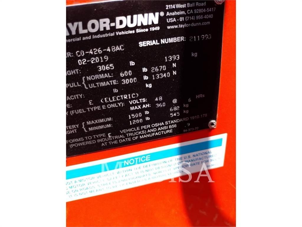 Taylor-Dunn C-426 Iné