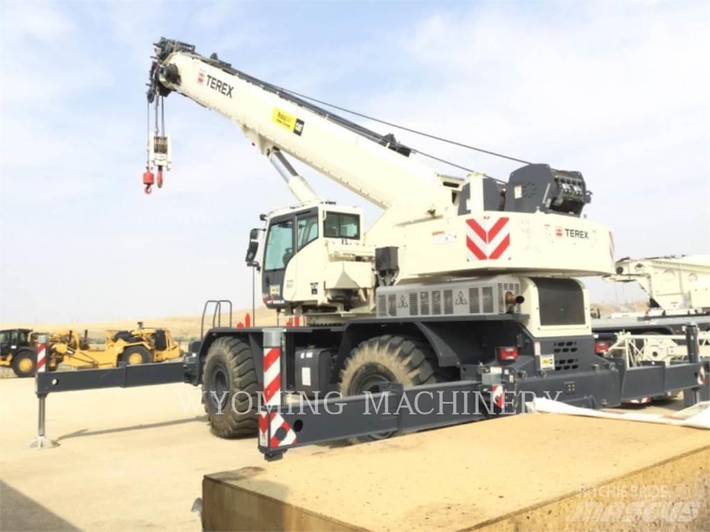 Terex RT 100US Univerzálne terénne žeriavy