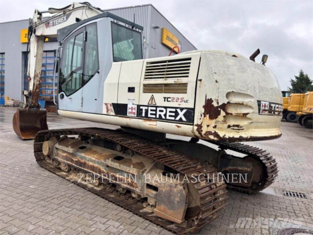 Terex TC225LC Pásové rýpadlá