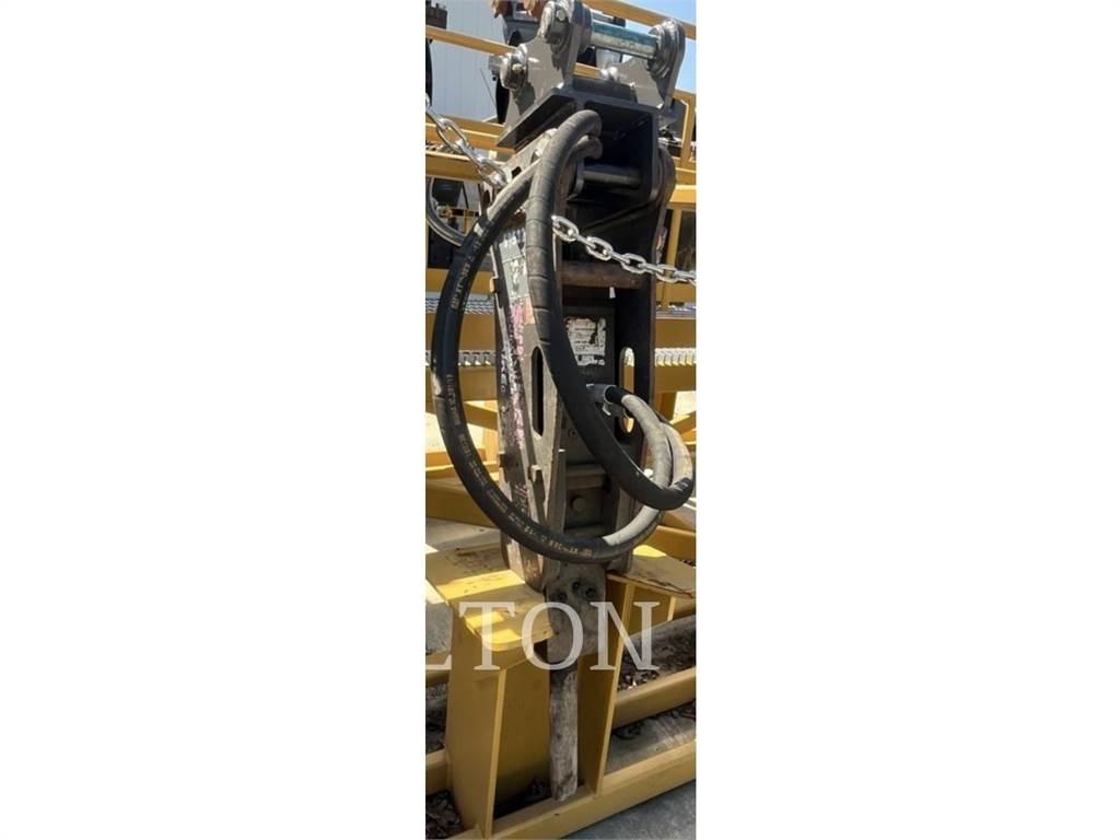  TNB-4M HYDRAULIC HAMMER Búracie kladivá / Zbíjačky