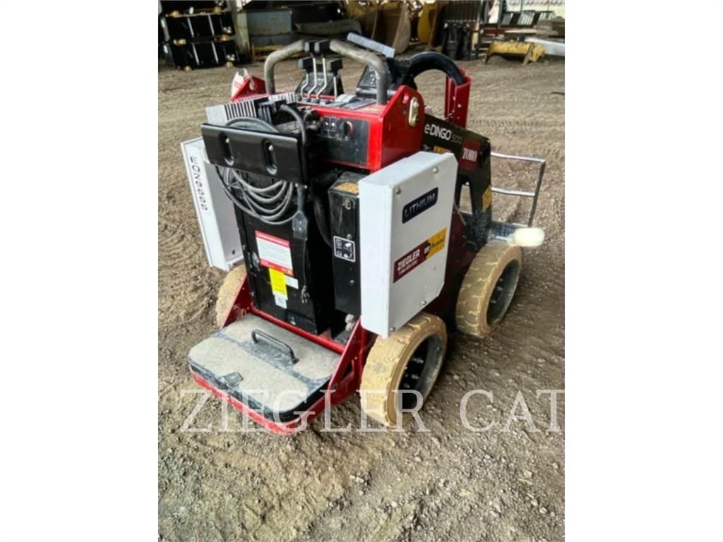 Toro E-DINGO 500 Šmykom riadené nakladače