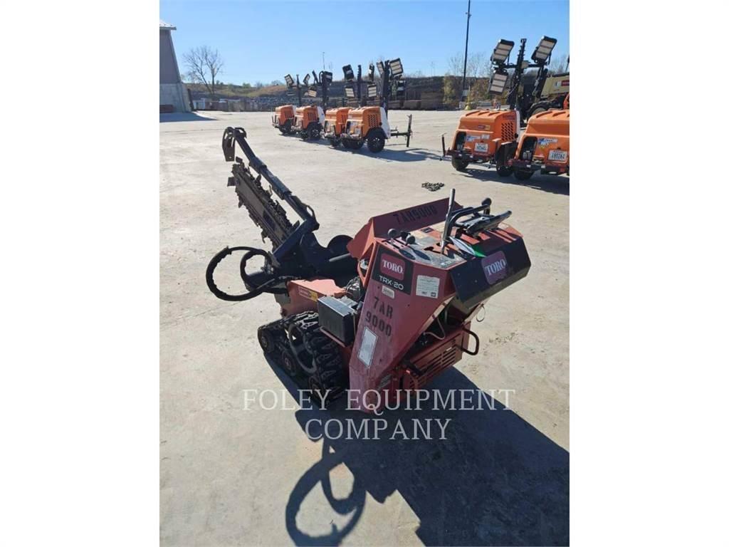 Toro TRX20 Rýhovače