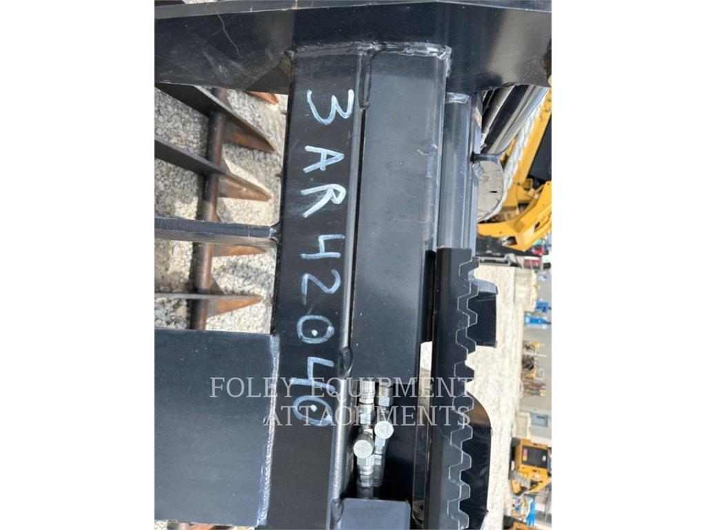 Virnig RKSSLLCG84 Šmykom riadené nakladače