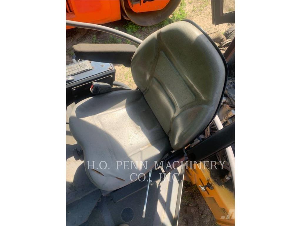 Volvo D110B Pôdne kompaktory