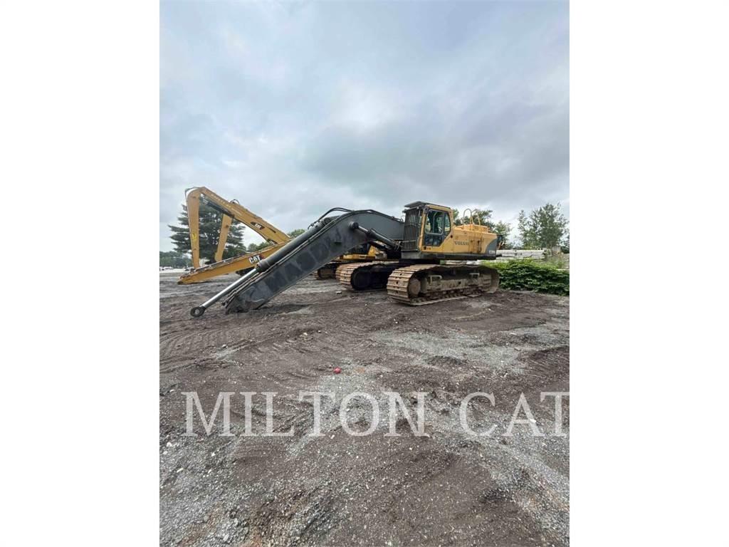Volvo EC700B Pásové rýpadlá