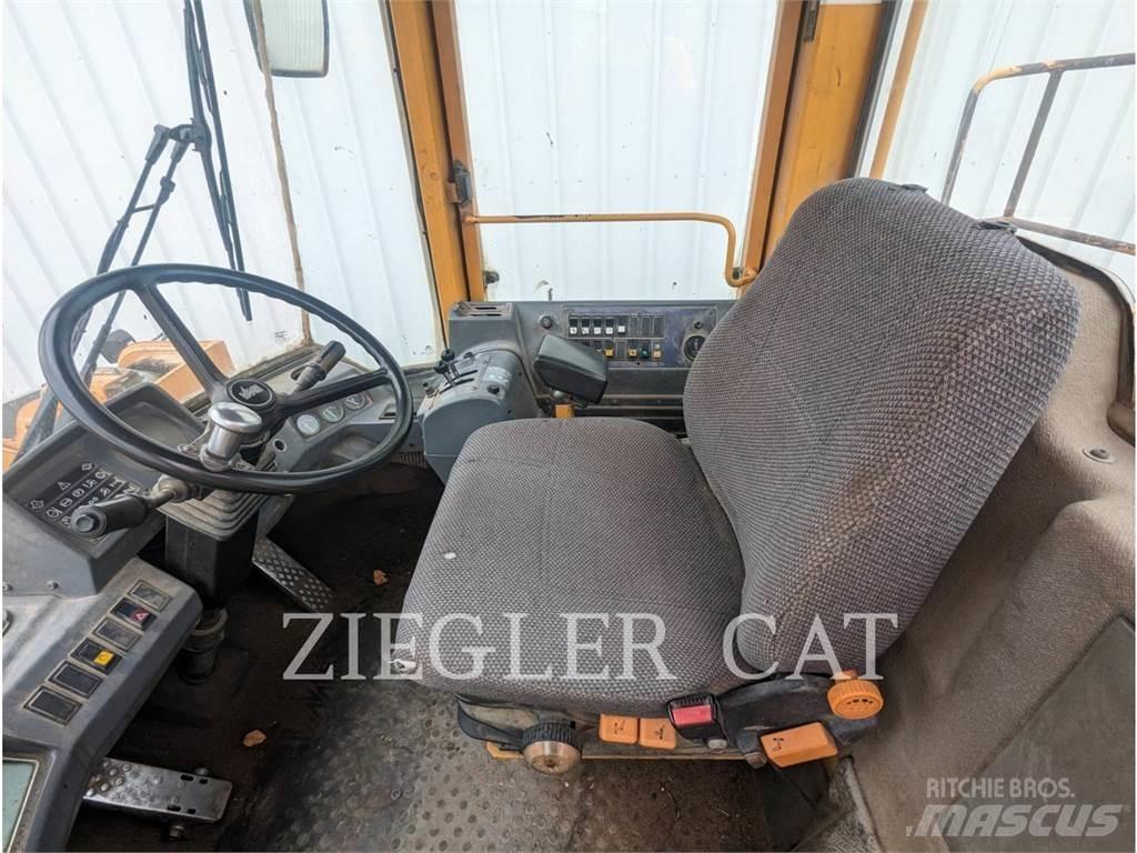 Volvo L180 Kolesové nakladače