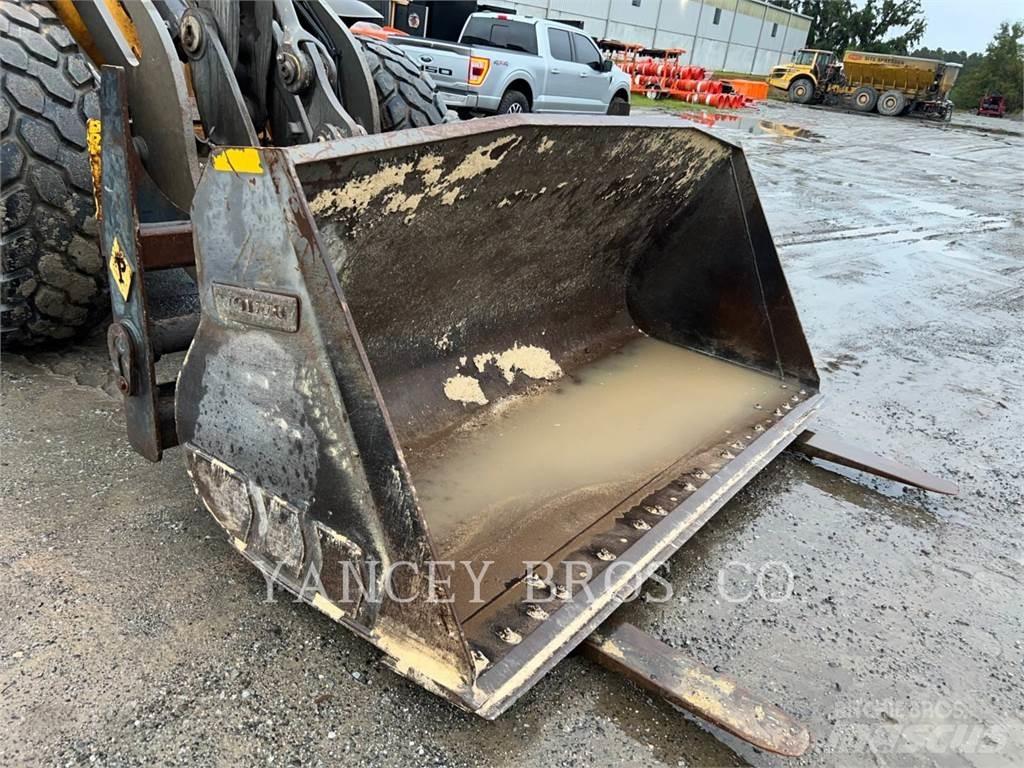 Volvo L70H Kolesové nakladače