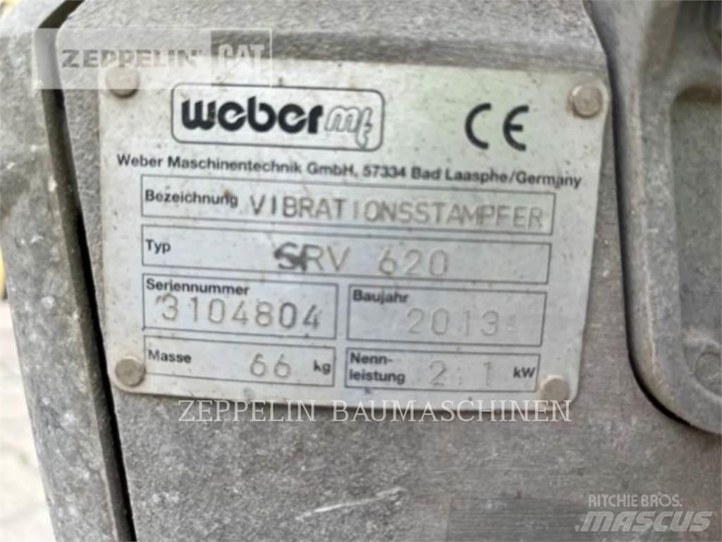 Weber SRV620 Pôdne kompaktory