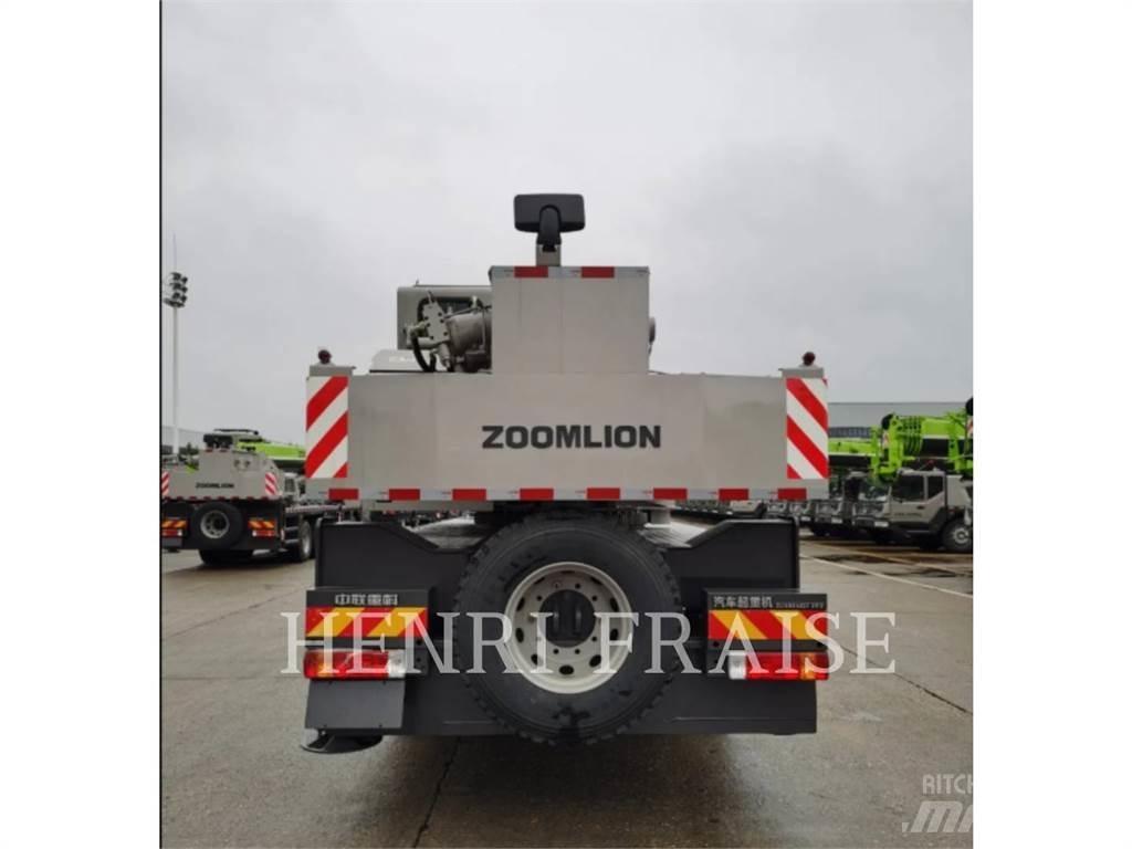 Zoomlion ZTC250V532 Univerzálne terénne žeriavy