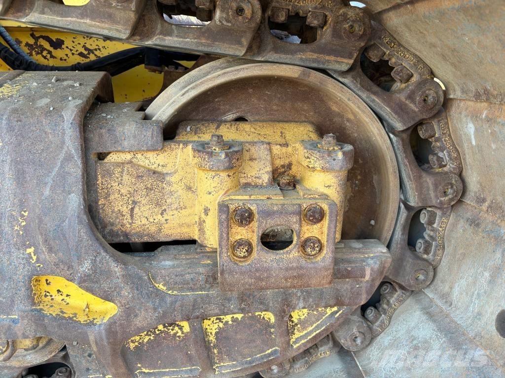 Komatsu D 61 PX-23 Pásové dozéry