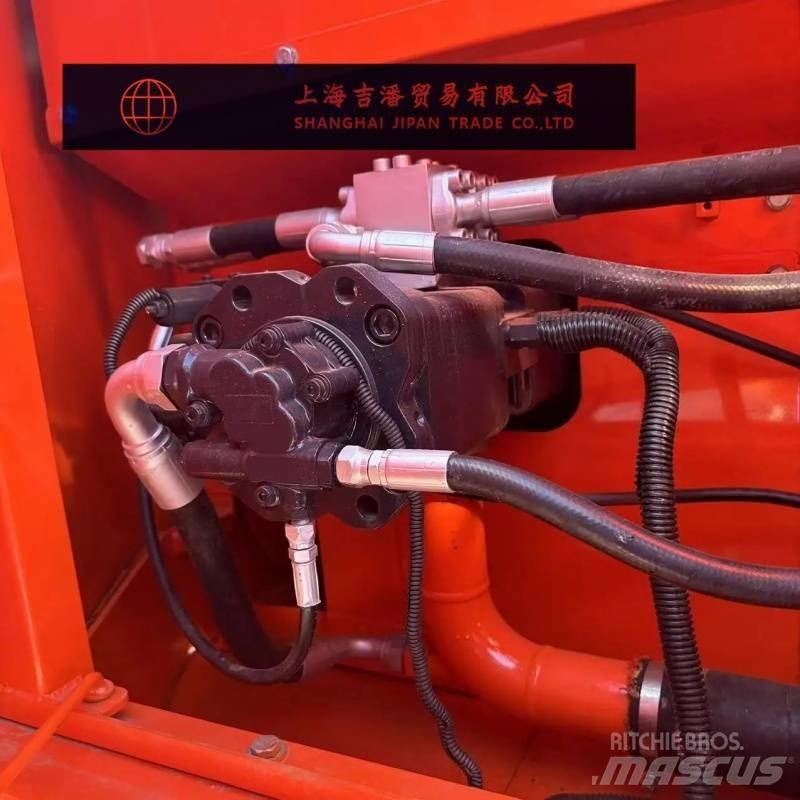 Doosan DX 150 Midi rýpadlá 7 t - 12 t