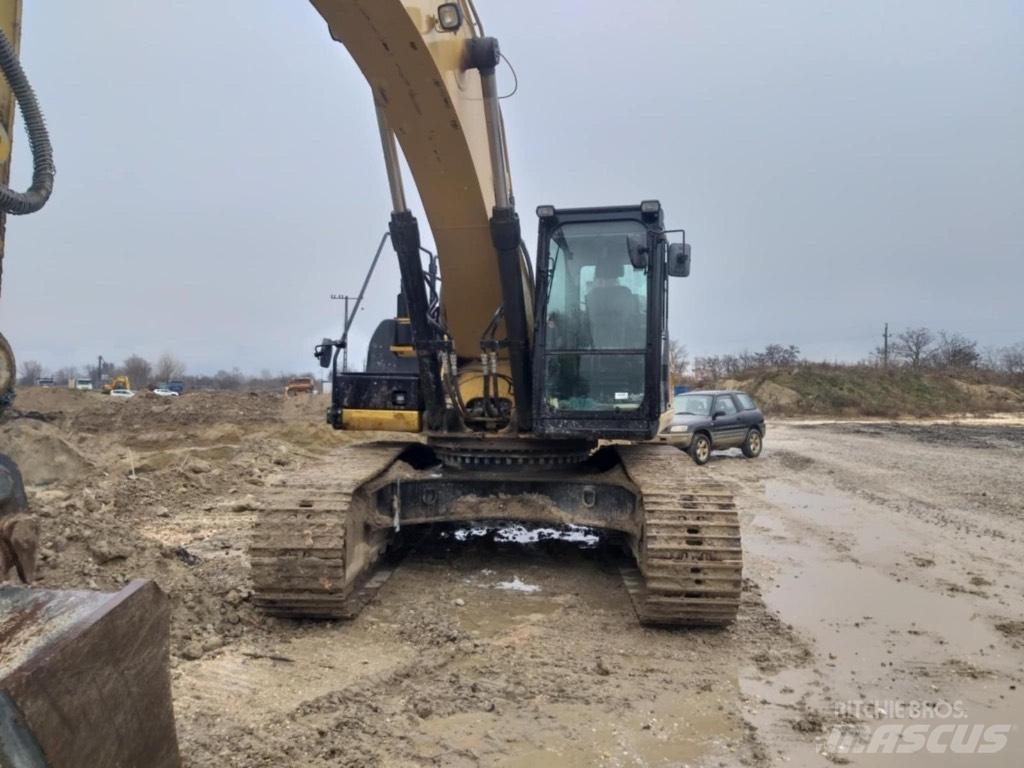 CAT 336 D2 Pásové rýpadlá