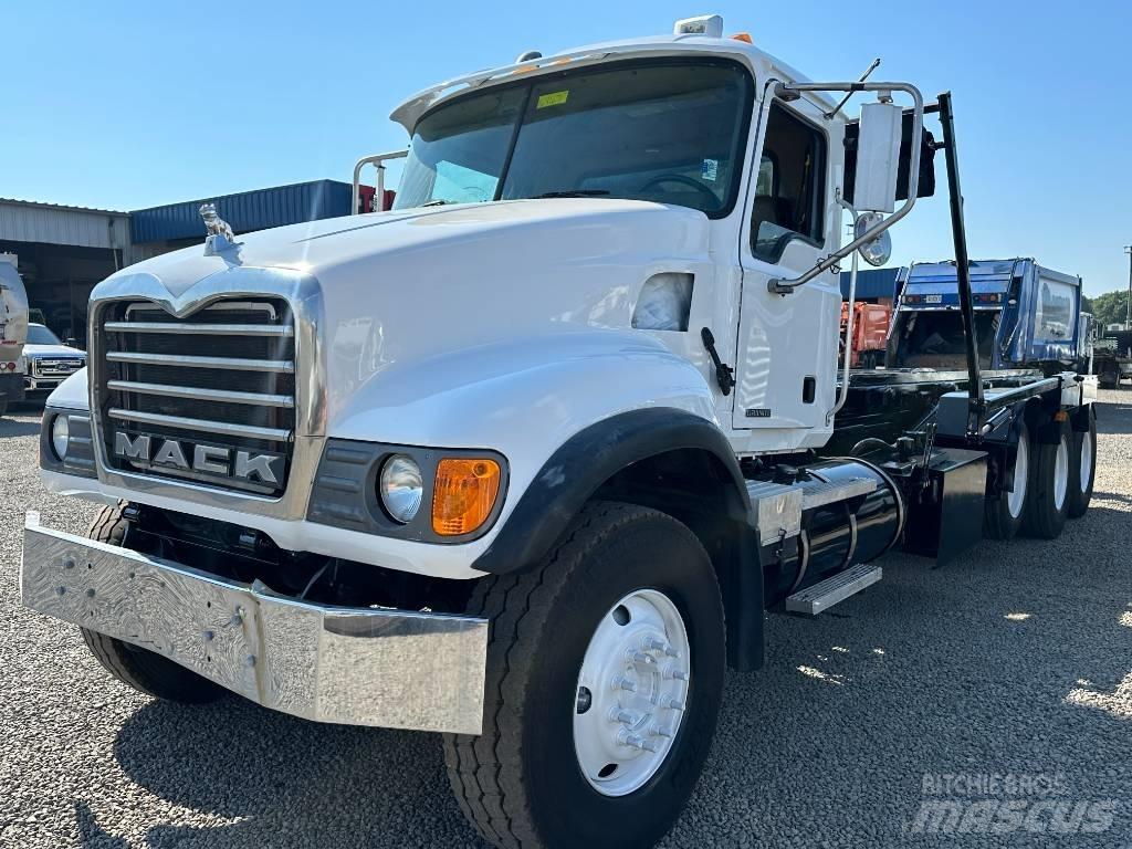 Mack GRANITE CV713 Lanový nosič kontajnerov