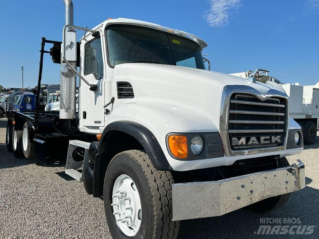 Mack GRANITE CV713 Lanový nosič kontajnerov