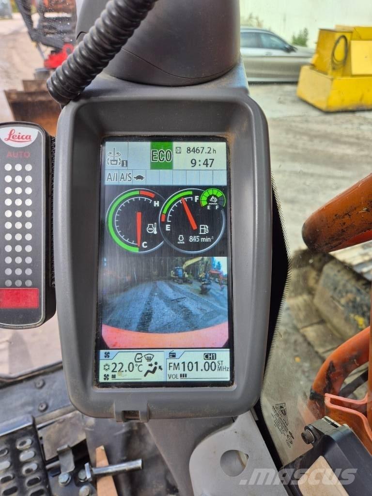 Hitachi ZX 300 LC-6 Pásové rýpadlá