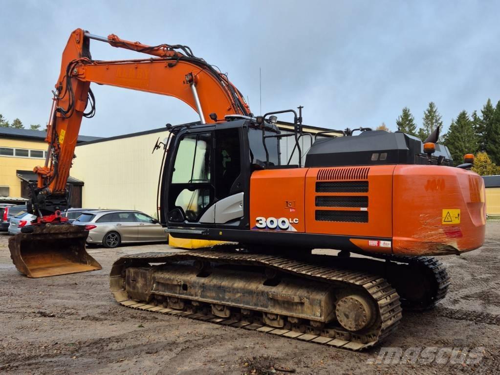 Hitachi ZX 300 LC-6 Pásové rýpadlá