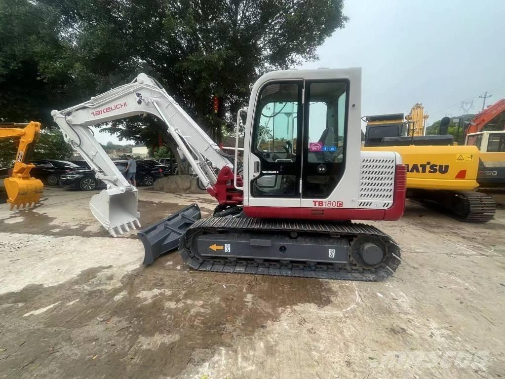 Takeuchi TB180C Pásové rýpadlá