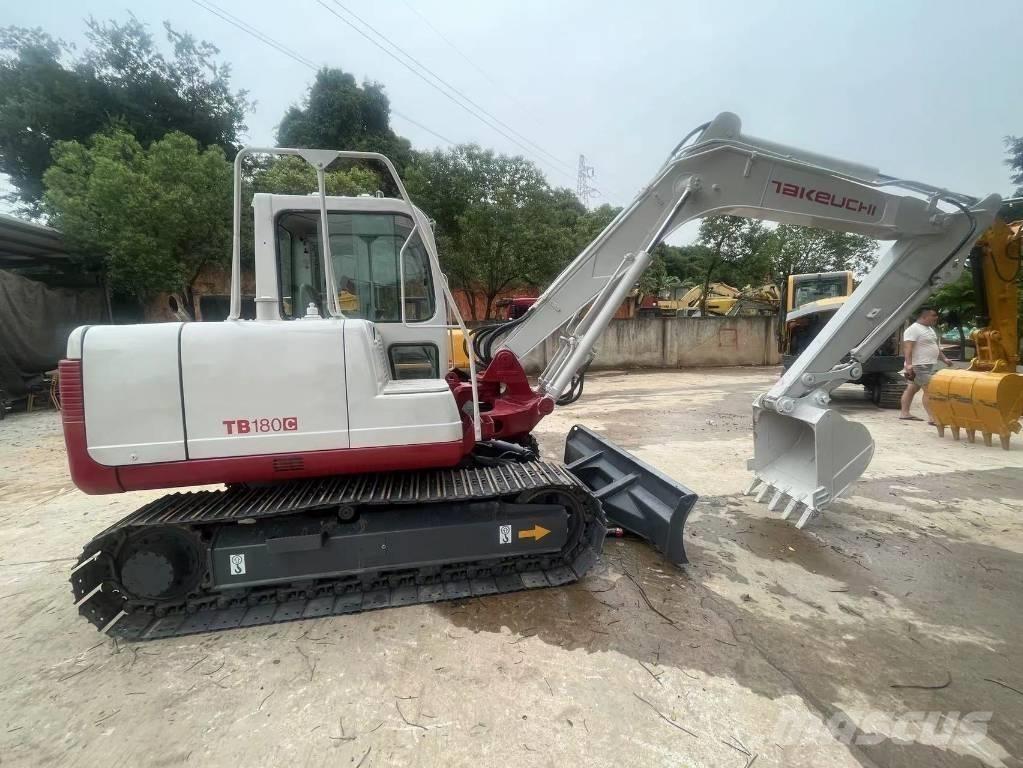 Takeuchi TB180C Pásové rýpadlá
