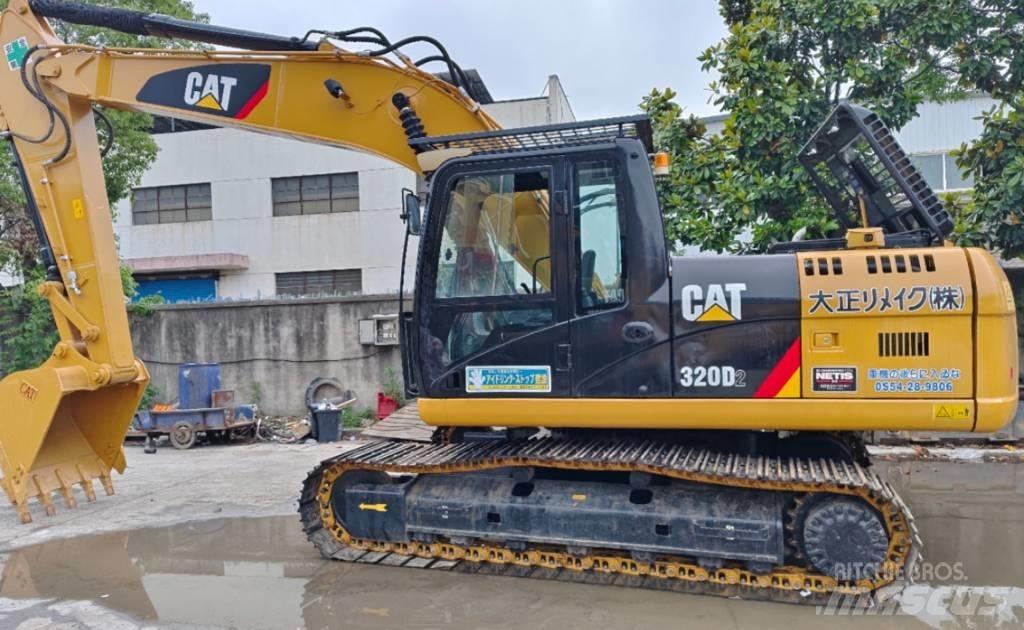 CAT 320 D2 Pásové rýpadlá