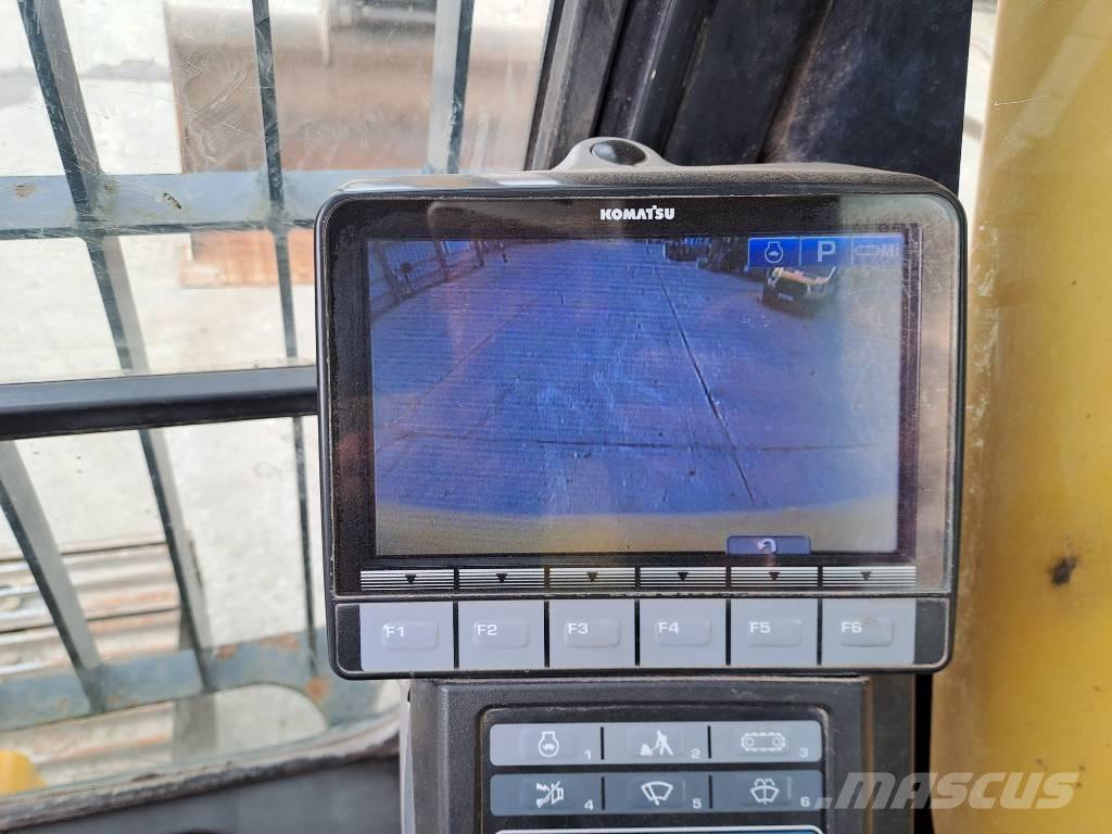 Komatsu HB 215 LC-2 Pásové rýpadlá