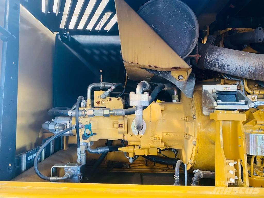 CAT M 318 D Kolesové rýpadlá