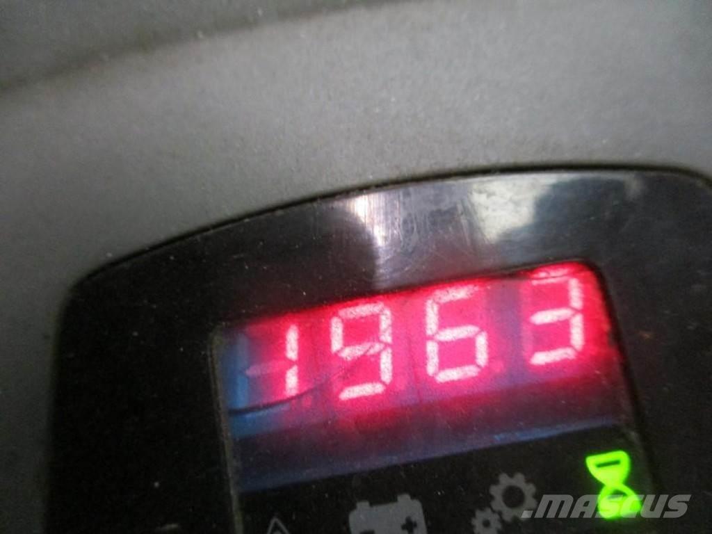 Toyota LPE 200 Nízkozdvižný vozík s plošinou