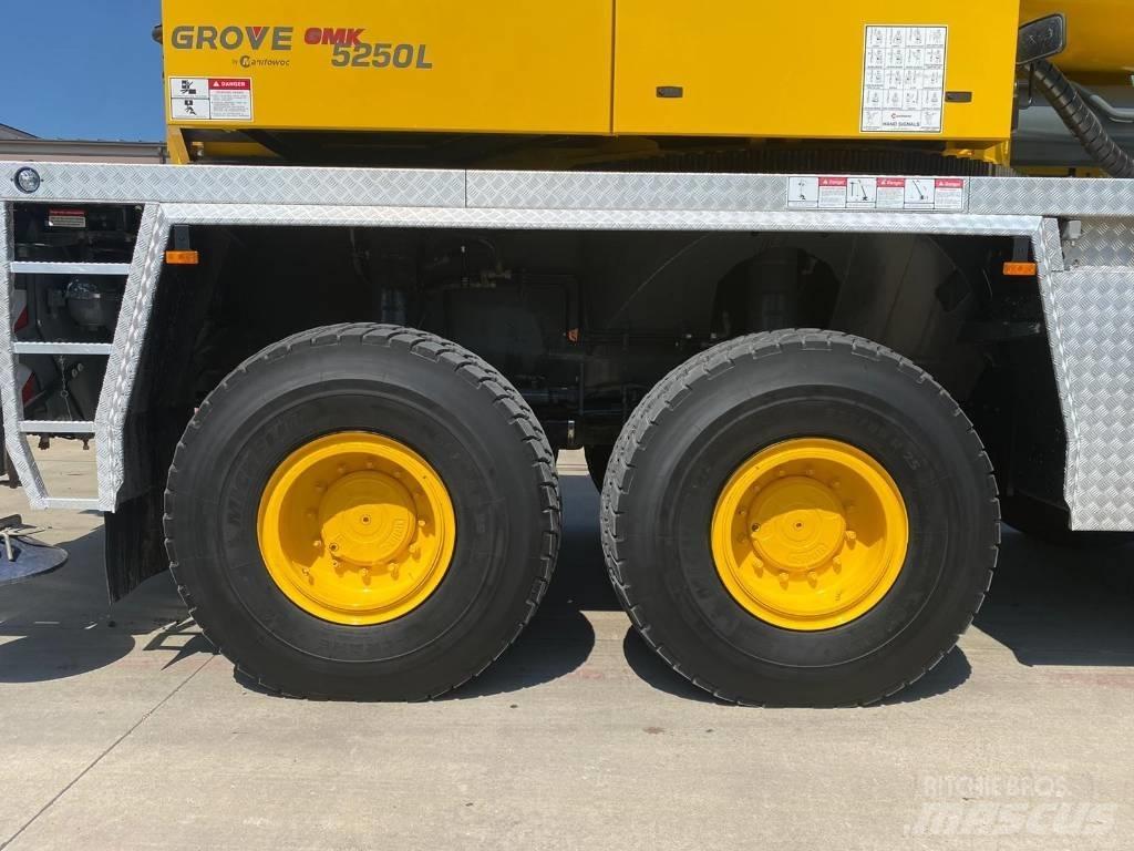 Grove GMK5250L Univerzálne terénne žeriavy