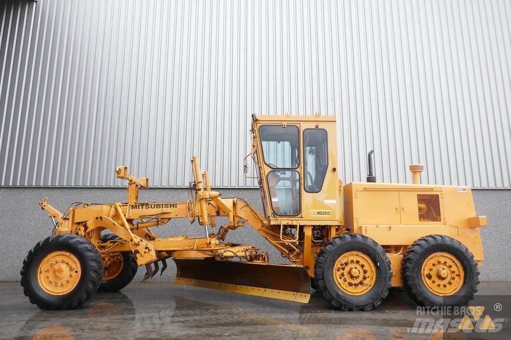 Mitsubishi MG300 Grejdery