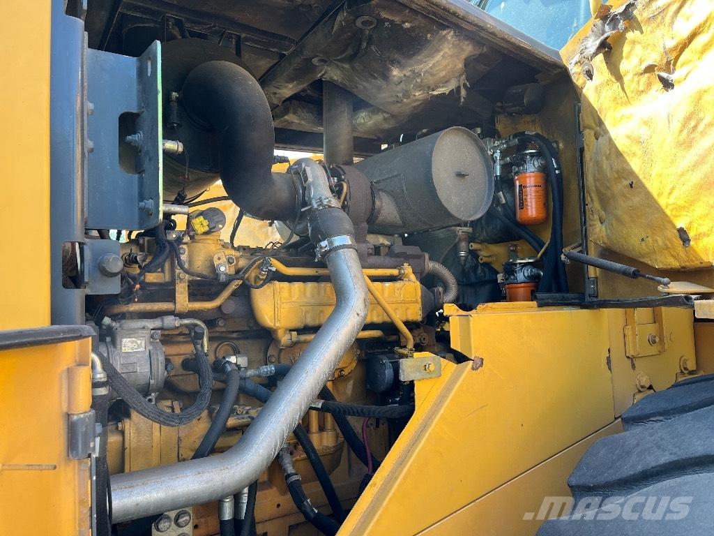 Bell L 2606 E Kolesové nakladače