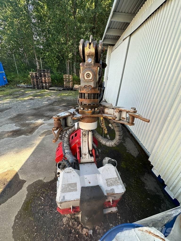 Log Max 4000T Žatevné hlavy